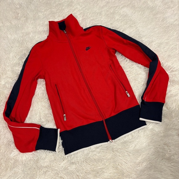Nike Sportswear Vintage Warm Up Red Full Zip Jacket Size XS - Picture 1 of 10